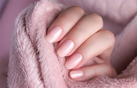 Read more about the article The Ultimate Guide to Gel Manicures: How to Get Gorgeous Nails and Remove Gel Polish at Home